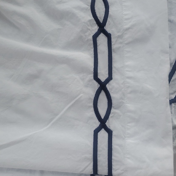 Restoration Hardware - Picture 4 of 5